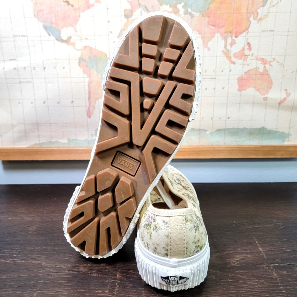 BRAND NEW Vans Sk8-Low "Limited" Floral Rubber Sole Women's Size 8.0 - Picture 7 of 7